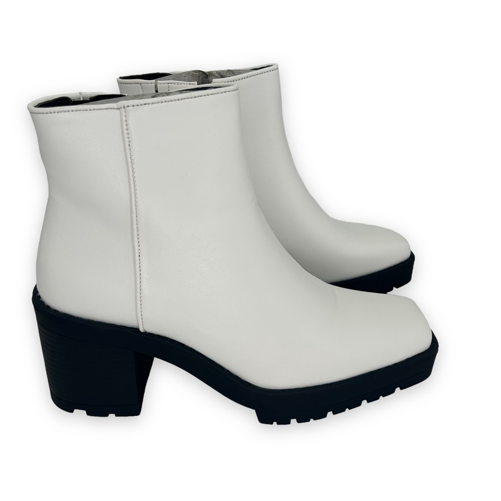 White Women's Ankle Boots with Block Heel - Picture 11 of 11